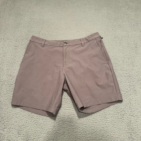 Lululemon Commission Classic Fit Short 8" *Cord
Lunar Rock Size 34 - Picture 1 of 10